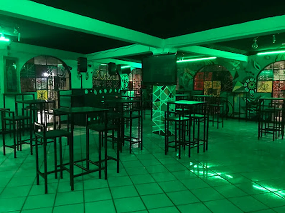 Bar Don Lucky #3