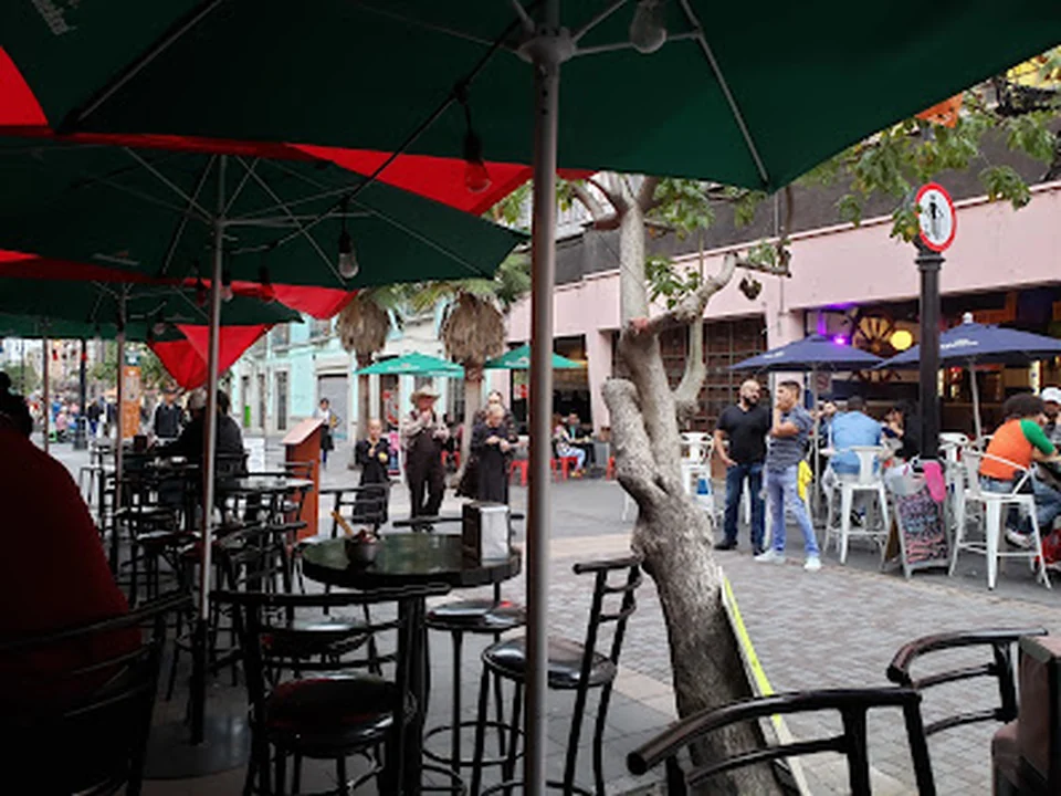 BAR "LA GULA"