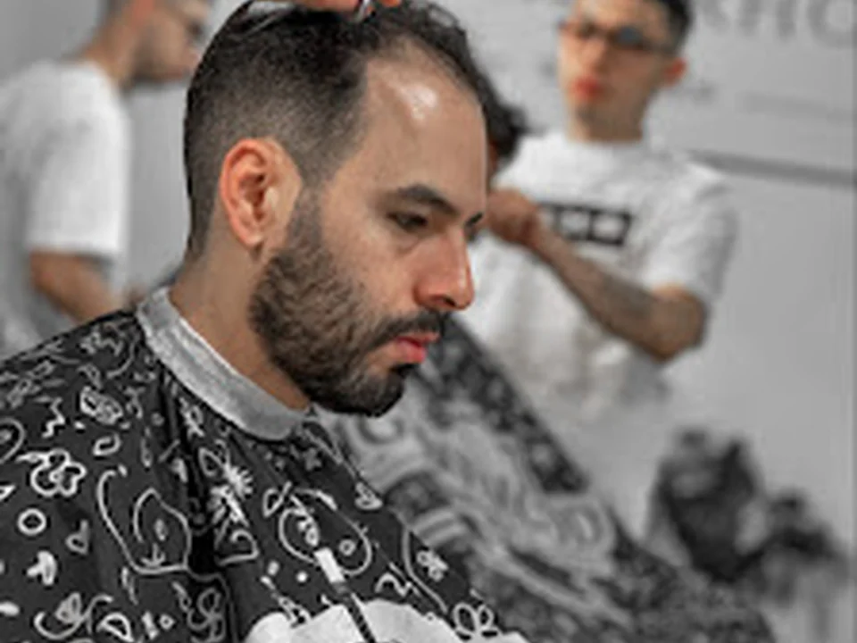 Neighborhood Barbershop Del Valle