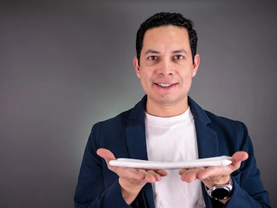 Dr. Axel Cayetano, Urólogo Andrólogo, Ciudad de México