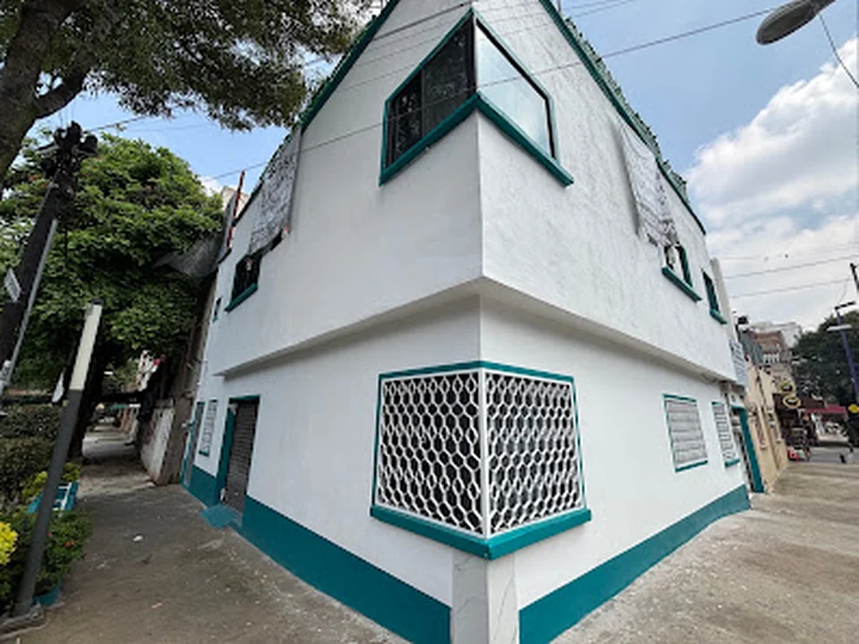 Clínica de Especialidades Médicas Álamos, Ciudad de México