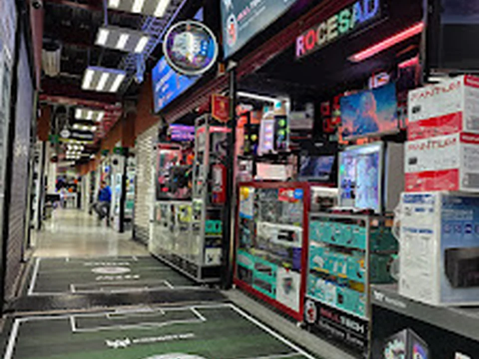 Bulltech Store - Tienda de Cómputo Gamer y Profesional - Plaza de la Tecnología, Ciudad de México