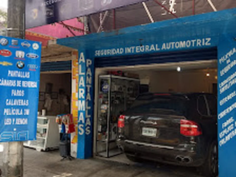 ALARMAS Y ESTEREOS, Ciudad de México