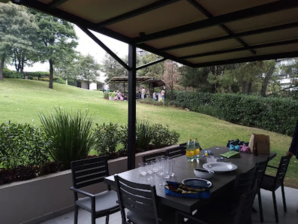 EVENTOS Y BANQUETES CREACIONES ROSANEGRA, Ciudad de México