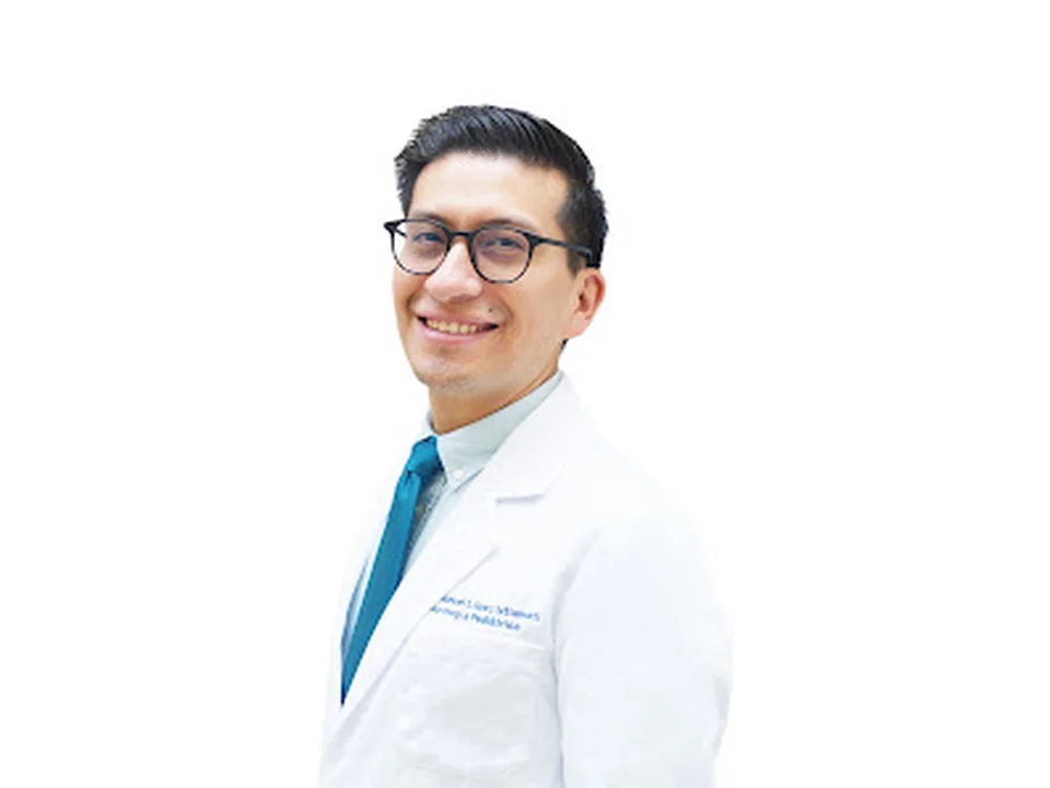Dr. Emmanuel López Ixtlamati, Neurólogo Pediatra, Ciudad de México