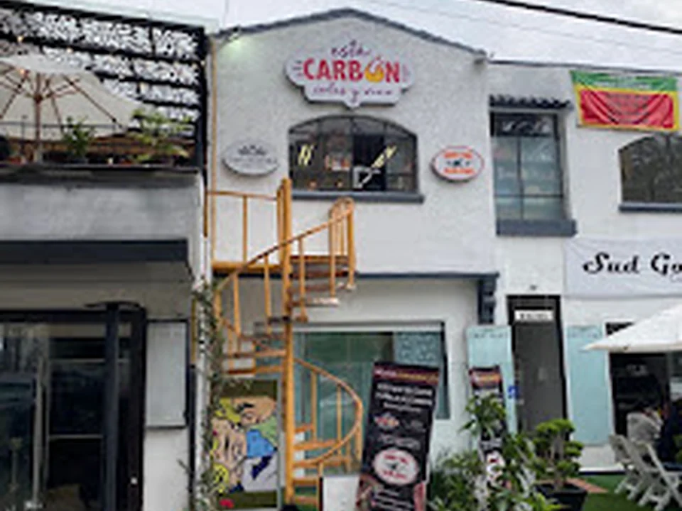 Esta Carbon Cortes y Vino, Ciudad de México