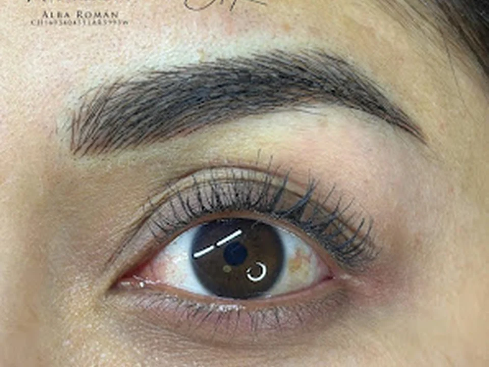 Microblading by Alba - Micropigmentacion by Alba Román - Cejas en Roma Condesa Cdmx, Ciudad de México