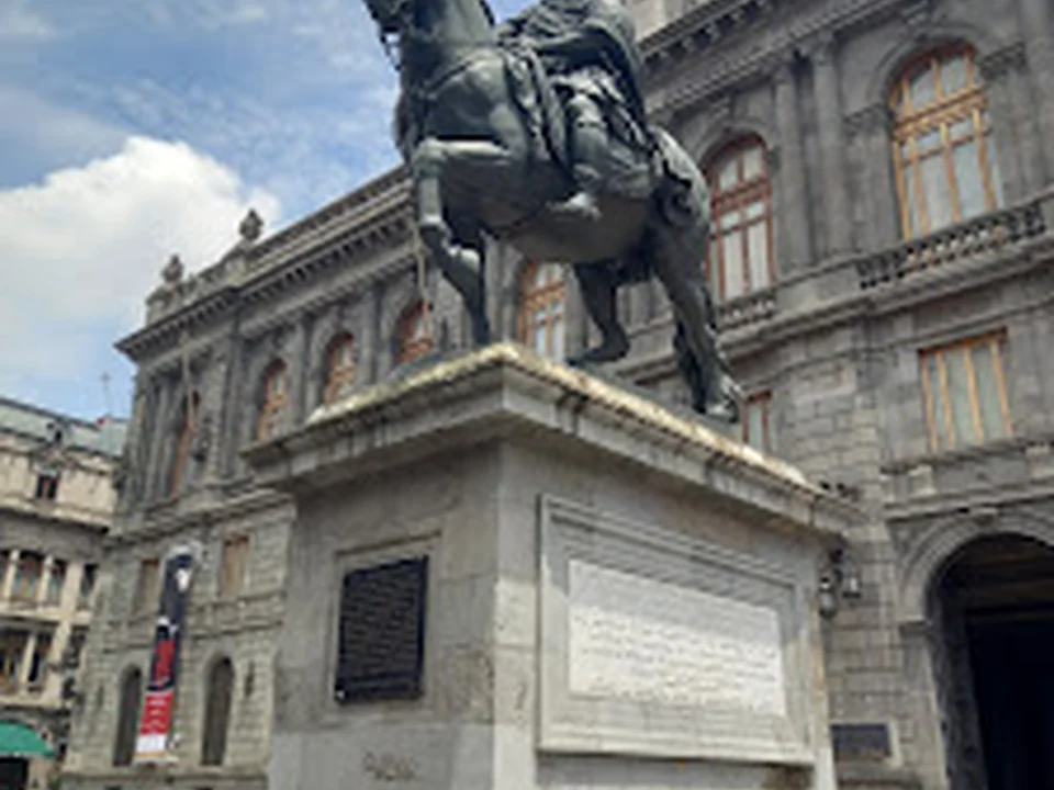 Estatua Ecuestre de Carlos IV, Ciudad de México