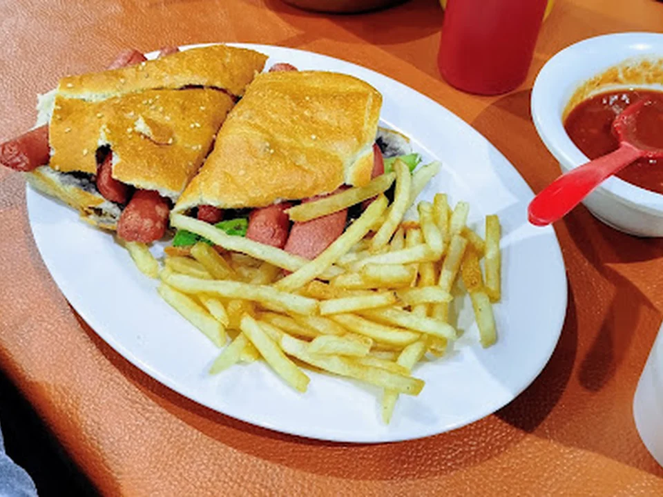 Tortas y Hamburguesas Coruña, Ciudad de México