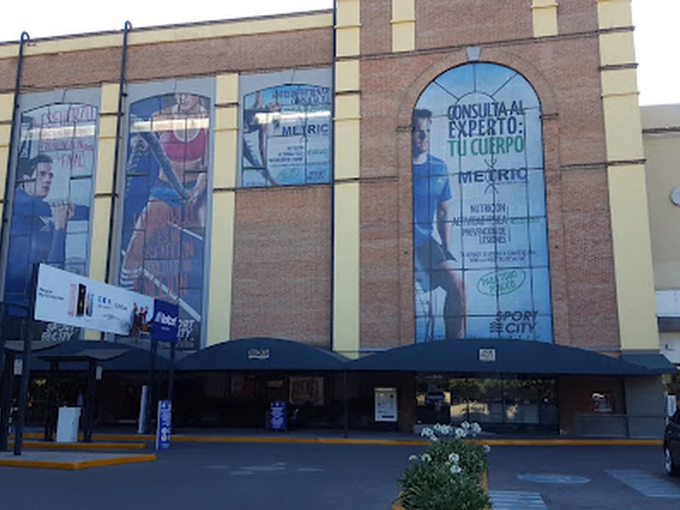 Estacionamiento Plaza Loreto (Central Estacionamientos), Ciudad de México