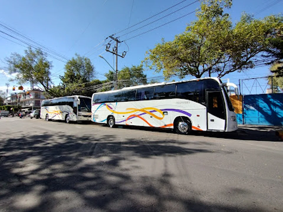 Renta de Autobuses Iztatours, Ciudad de México