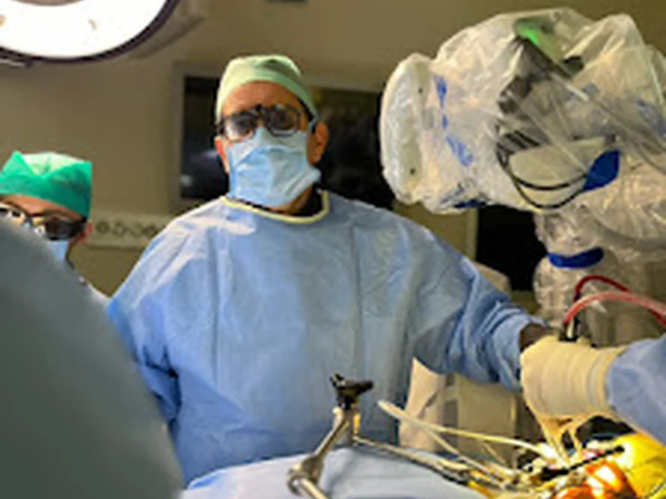 Dr. Alfonso Vega. Neurocirujano., Ciudad de México