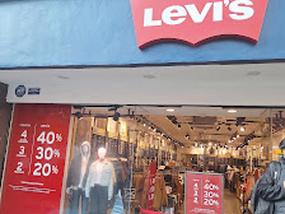Levi's® Outlet Izazaga, Ciudad de México