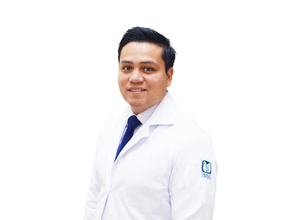 Dr. Eleazar Hernández Patiño, Nefrólogo, Ciudad de México