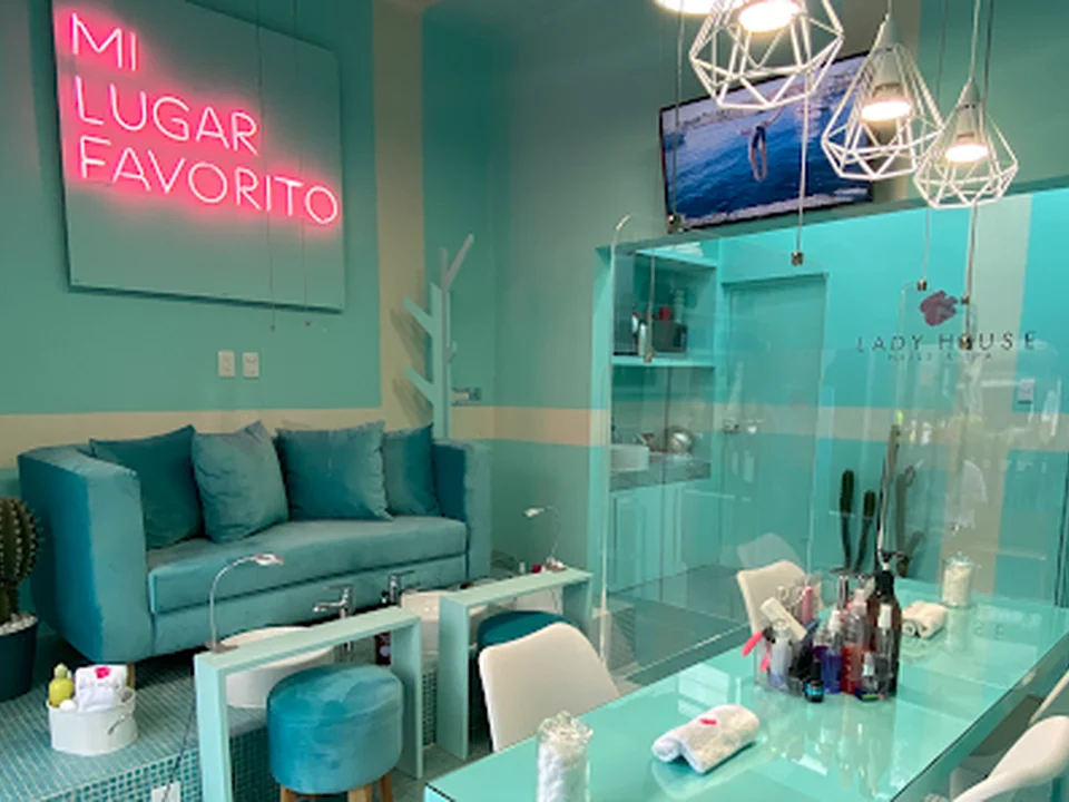 Lady House Nails & Spa - Manicura y Pedicura en Condesa, Ciudad de México