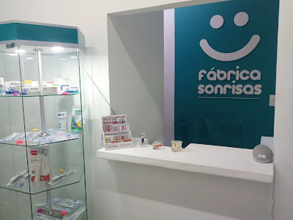 Fábrica de Sonrisas División del Norte / Fundación Implantológica de México, Ciudad de México