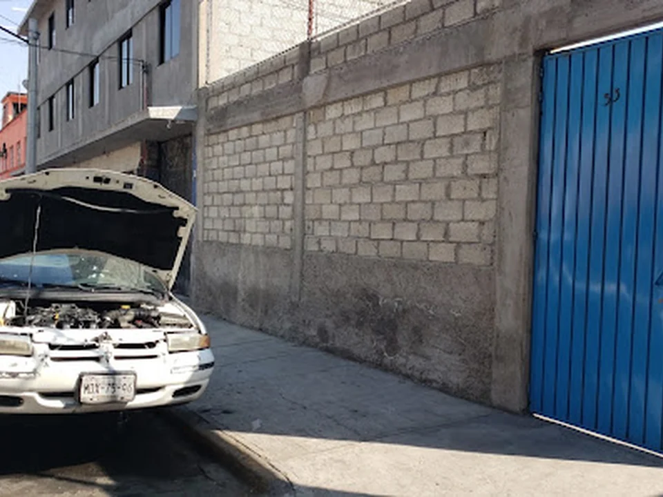 Taller Mecanico Chuchos, Ciudad de México