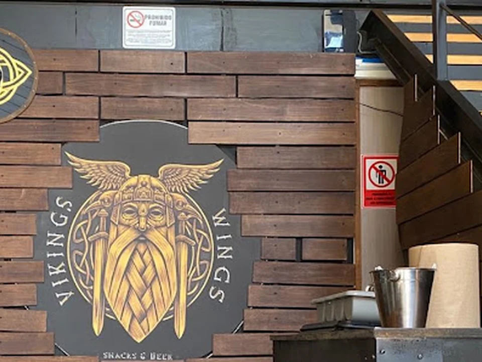 ALITAS Y CERVEZAS. VIKINGS WINGS, Ciudad de México