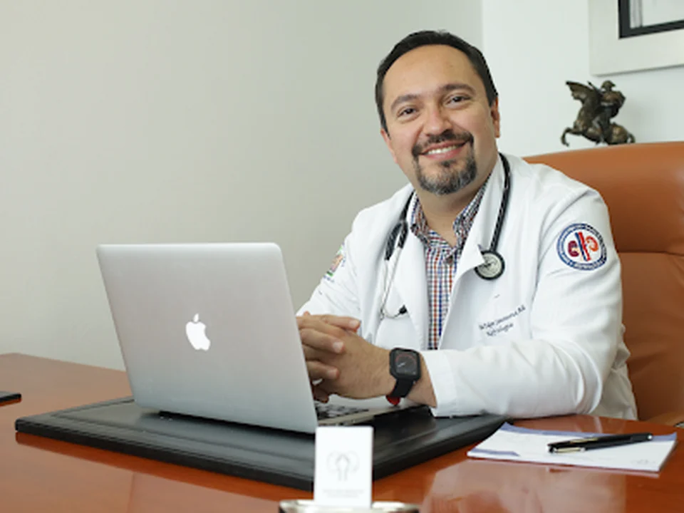 Nefrólogo en Miguel Hidalgo, CDMX Dr. Raúl Édgar Santacruz Adi, Ciudad de México
