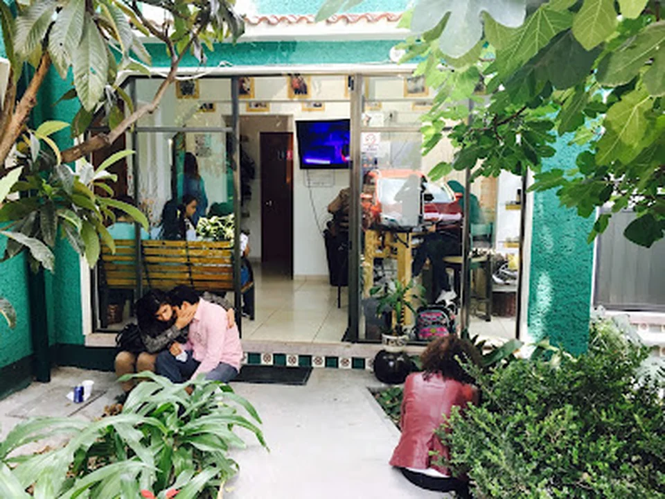 A-Z Makeup, Ciudad de México