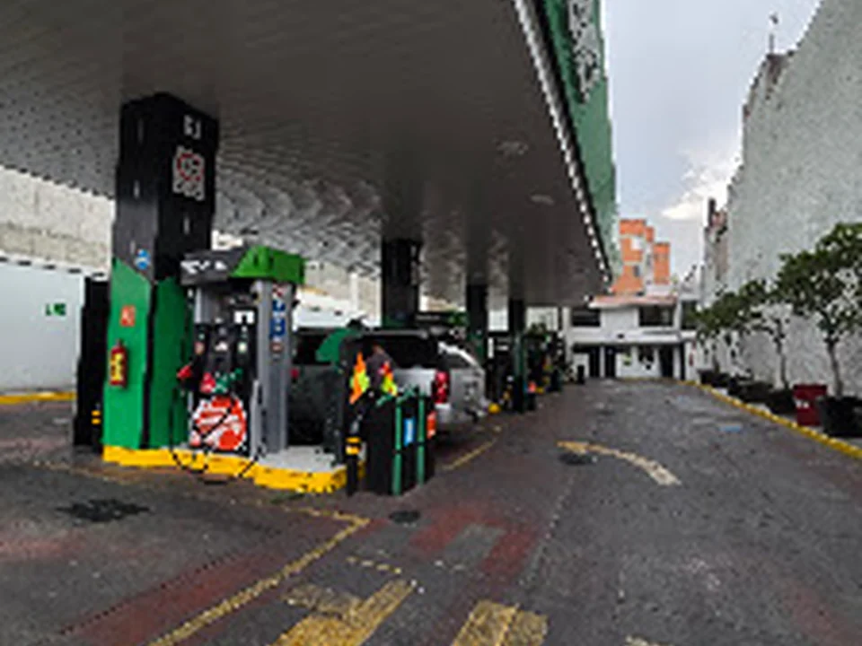 Gasolinera Pemex, Ciudad de México