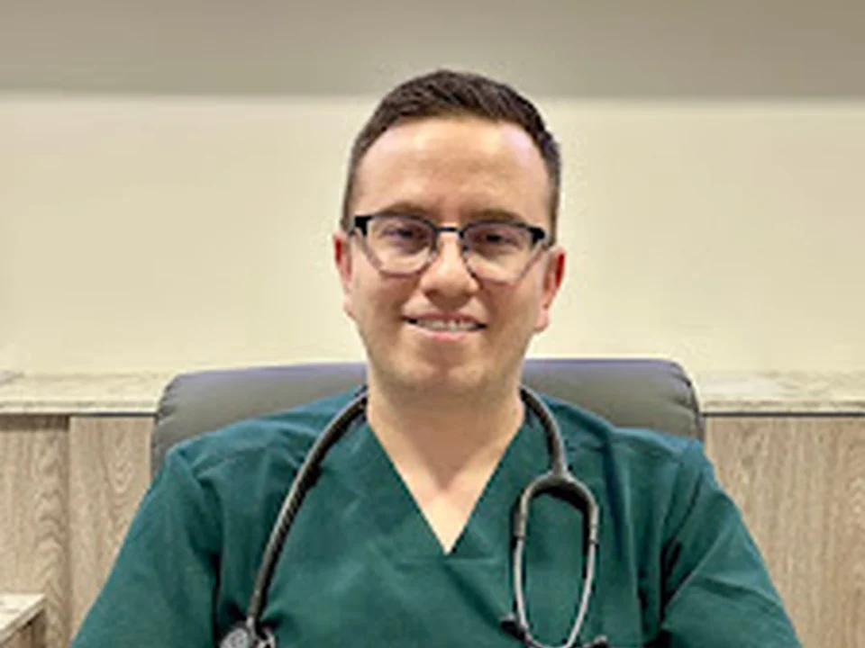Gastroenterologo - Dr. Oscar F. Iniestra Ayllon, Ciudad de México