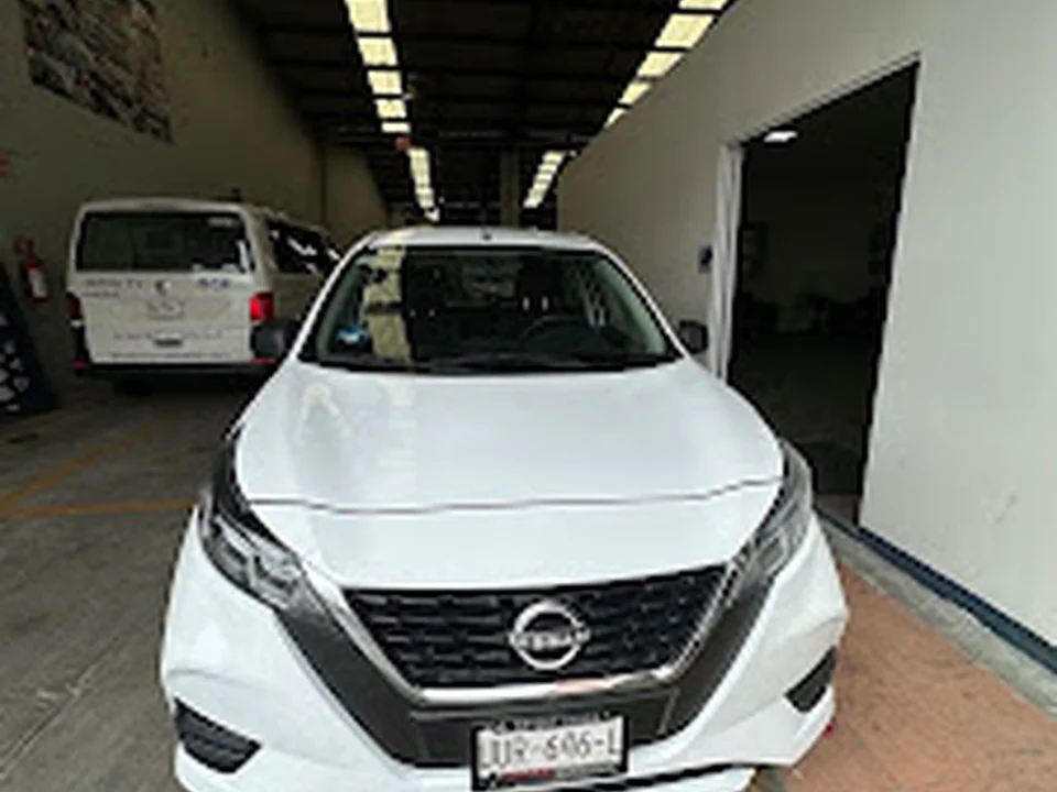 Infinity Car Rental Aeropuerto CDMX, Ciudad de México